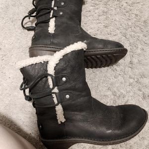 UGG Akadia boots
